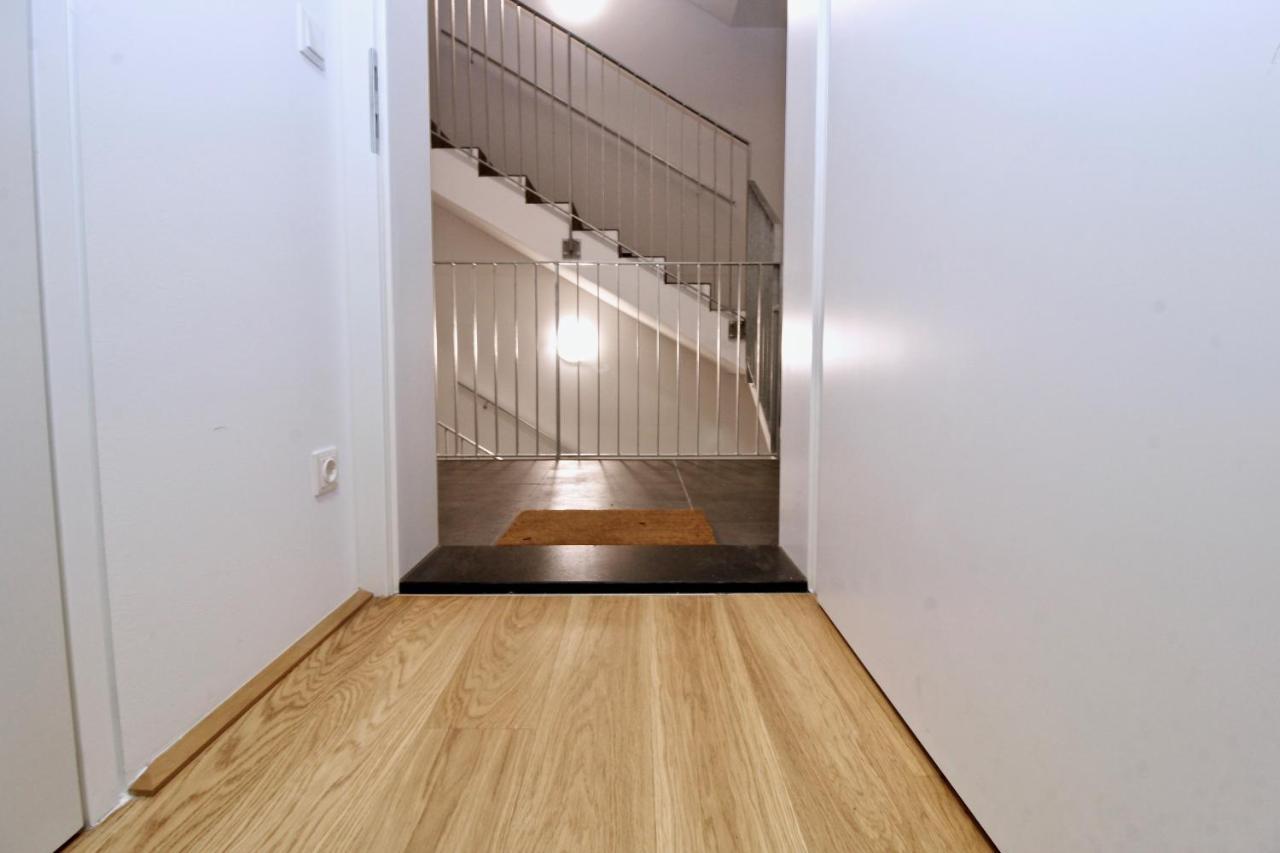 Balcony/Pool/Free Parking Garage Studio Vienna Esterno foto
